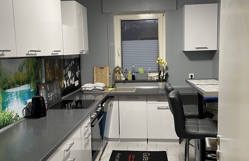 Feyen-Weismark Apartment | 5 Minutes to the riverside Mosel, 3 minutes to the shopping center, bus stop.