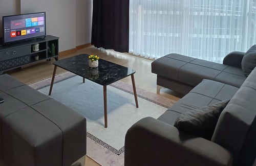 Pendik Apartment | 5 Minutes to the Sabiha Gökçen Airport! Unique experience with lots of apartment