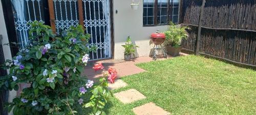 Umhlanga Apartment | 5 OYSTER COTTAGE
