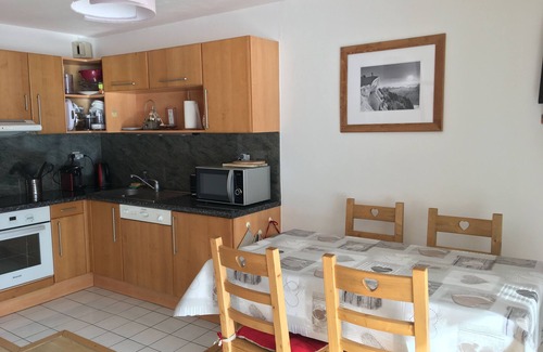 Les Carroz-d'Araches Apartment | 5-person apartment, 55m2, fully equipped, view of the slopes, terrace, Wifi