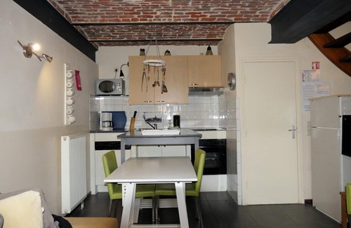 Richelle House | 5-person apartment at the old farm Cour D'Aix