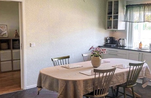 Haellsvik House | 5 person holiday home in TORSLANDA-By Traum