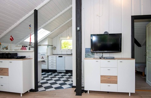 Ringkøbing-Skjern Municipality House | 5 person holiday home in Skjern