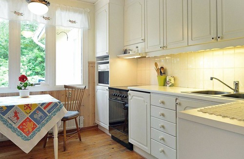 Alingsas House | 5 person holiday home in ALINGSÅS