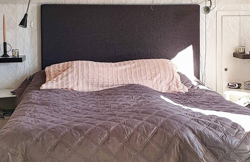 Karbenning House | 5 person holiday home in NORBERG