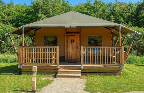 Zeewolde House | 5-person Lodge with its own kitchen, bathroom and hotel-quality beds