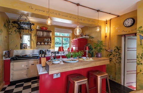 Blenheim Cottage | 5★ RENOVATED LUXURY COTTAGE IN BLENHEIM PALACE PARK, THE COTSWOLDS