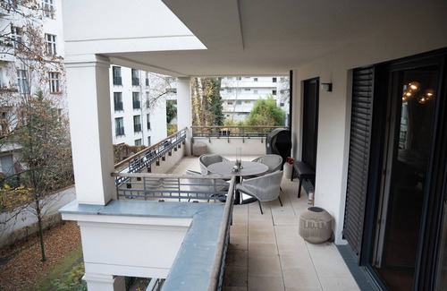 Wilmersdorf Apartment | 5 room luxury apartment on Ku'damm