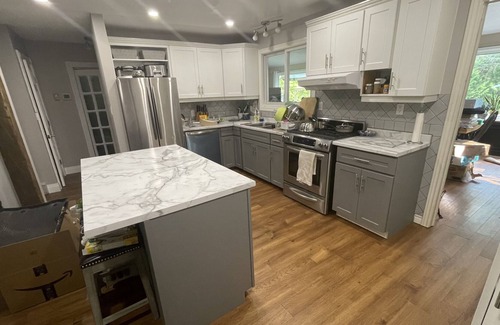 Sauble Beach House | 5 ⭐️ Secluded Family only Riverfront 5 min from Sauble Beach