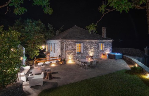 Dikoryfo Villa | 5 Senses