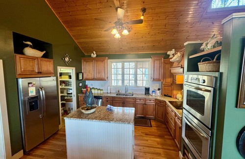Monteagle Apartment | 5 Star/4 Bedroom Home w/Views- Monteagle, TN