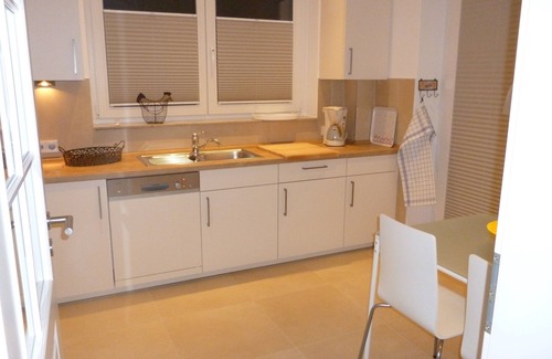 Vahrendorf Apartment | 5 star comfort-apartment, 85m²-new, 8 Pers., HH-Süd, forest and heath, child-friendly!