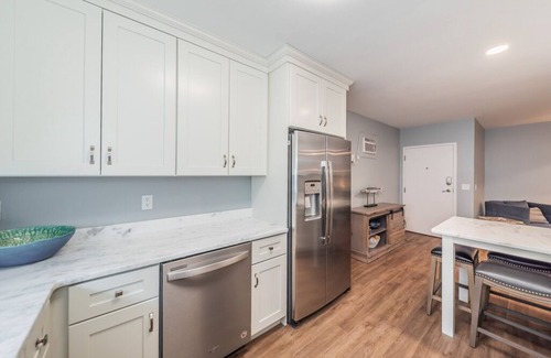 Downtown Dunedin Condo | 5 star condo ON MAIN STREET!