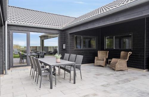 Sømarken House | 5 star holiday home in Aakirkeby, cleaning included