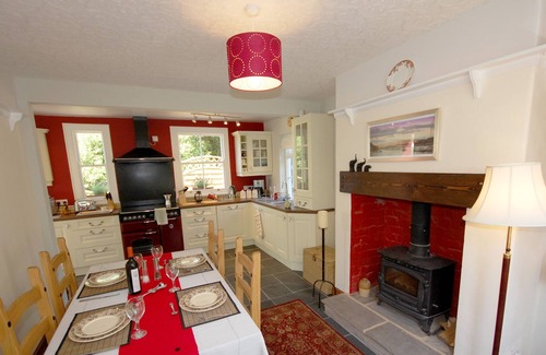 Penmaenmawr Cottage | 5 Star home from home in Snowdonia - where the mountains meet the sea