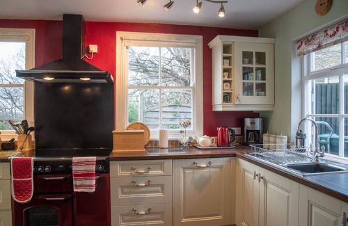Penmaenmawr Cottage | 5 Star home from home in Snowdonia - where the mountains meet the sea