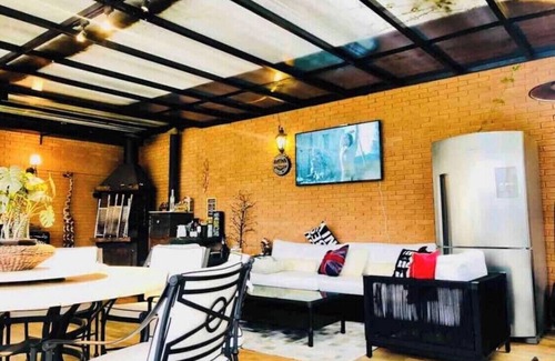 Campos do Jordao House | 5-star house in mountain condominium🍁c/heated pool, sauna and gym.