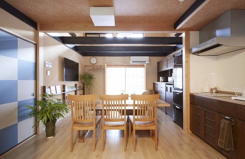 Nakagyo Ward House | 5-Star Kyomachiya with Private Garden next to Nijo Castle-Max 9P