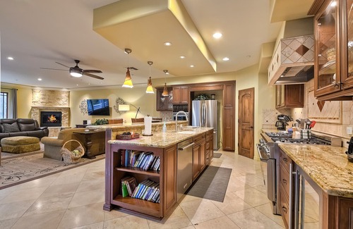 Carlsbad Village Condo | 5 Star, Large, Luxury Condo in Carlsbad Village