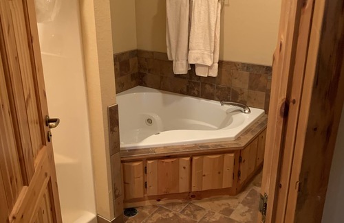 Randall Cabin | 5 Star Lodge Retreat