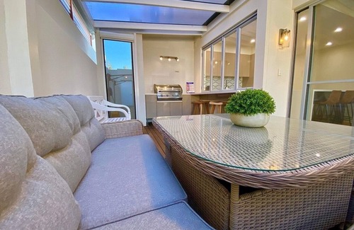 West Beach House | 5 Star- Luxurious West Beach holiday home with pool - 100 mtrs from the Beach!
