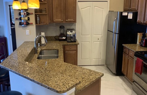 Sarasota Condo | 5-Star Luxury Condo - Beautifully Renovated!