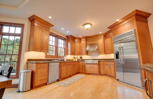 Clearville House | 5 -Star Luxury Mountain Getaway - Grandview Lodge - HEATED POOL IS OPEN !