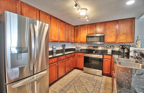 Myrtle Beach Condo | 5-Star Luxury Oceanfront 2 Bed Condo, UP TO 50% OFF RESORT RATE THIS SUMMER!