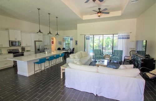 Bonita Shores House | 5 Star Pool Home, Sleeps 10, just 1 mile to Bonita Beach