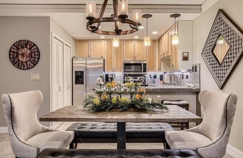 Peak 9 Condo | 5 Star -PRIME LOCAL Autumn Delight VILLAGE @ BRECK Mountain Side Pool+Hot Tubs+