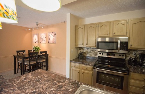 Roselawn Finance Condo | 5-STAR Rated - Cincinnati's favorite extended stay Apartments!