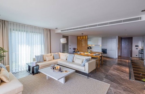 Bodrum City Center Villa | 5 Star Seafront Resort Duplex Villa with Private Beach