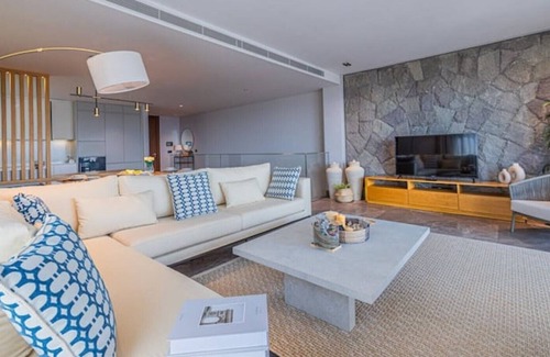 Bodrum City Center Villa | 5 Star Seafront Resort Duplex Villa with Private Beach