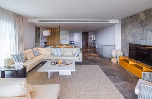 Bodrum City Center Villa | 5 Star Seafront Resort Duplex Villa with Private Beach