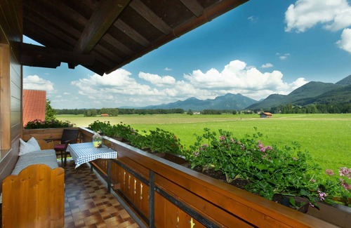 Bernau am Chiemsee Apartment | 5-star vacation apartment with balcony and view of the Chiemgau mountains