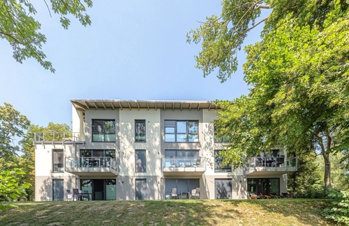 Krakow am See Apartment | 5-star vacation apartment Sonnengruß with a side view of Lake Krakow