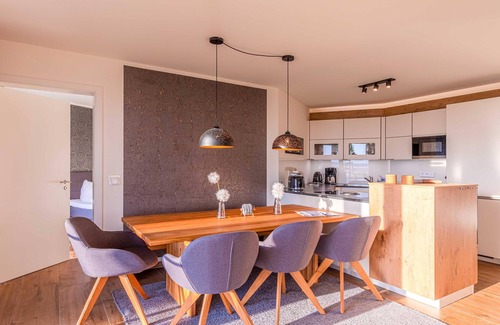 Muritz Apartment | 5-star vacation apartment "Am Lütten Meer" in the harbor residence Waren