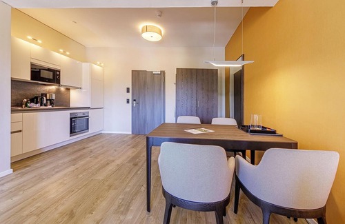 Ostseebad Wustrow Apartment | 5-star vacation apartment Kaptain`s Huus between the Baltic Sea and the Bodden