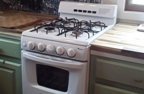 Markesan Cottage | 5 Stars! Fall is magical in Green Lake!