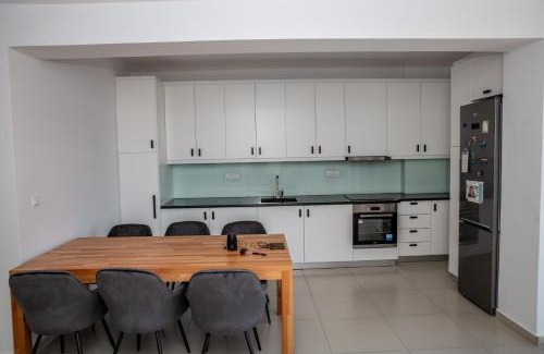 Lavrio Apartment | 5 Sterne Apollo City Apartment