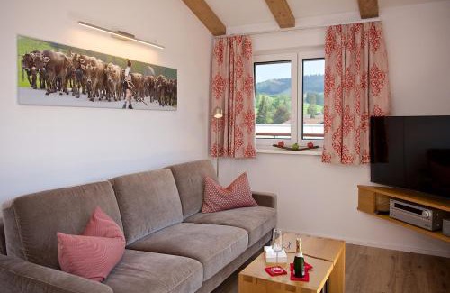 Kalzhofen Apartment | 5 Sterne Ferienwohnung Hochgratblick mit Schwimmbad und Sauna