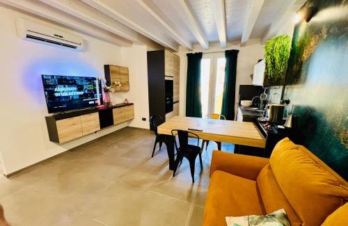 La Spezia Apartment | 5 Terre Hub Art