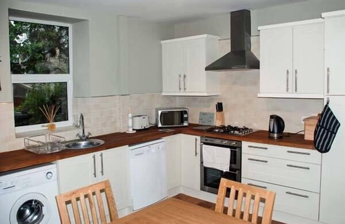 Hayfield Cottage | 5 VICARAGE LANE, pet friendly, character holiday cottage in Hayfield