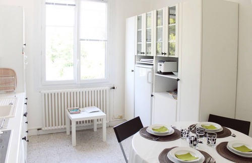 Saint-Cyr-sur-Mer Apartment | 5' walk from Les Lecques beach, independent apartment