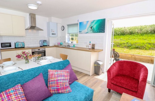 Freshwater Cottage | 5 Yarmouth Cottages