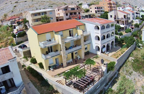 Pag Apartment | 50 m² Apartment ∙ 1 bedroom ∙ 4 guests