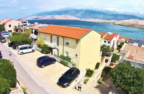 Pag Apartment | 50 m² Apartment ∙ 1 bedroom ∙ 4 guests