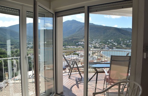 Port de la Selva Apartment | 50 meters from the beach, excellent views in a peaceful and quiet setting.