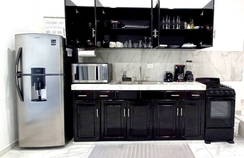 Salinas Apartment | 50% Off 1600 Square Feet Elegant Lakeview Condo w/Breakfast & Fastest WIFI