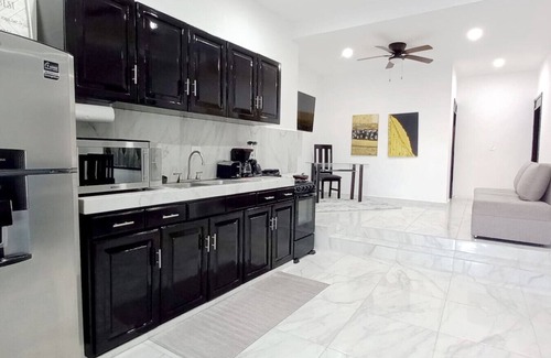 Salinas Apartment | 50% Off 1600 Square Feet Elegant Lakeview Condo w/Breakfast & Fastest WIFI